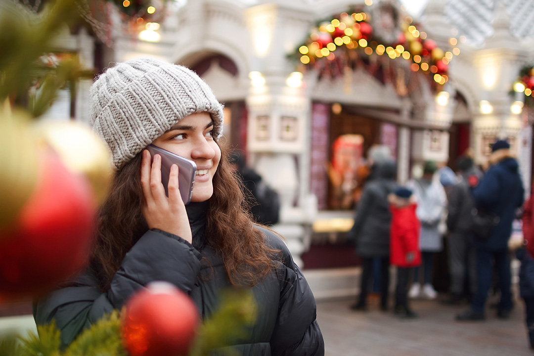 woman on the phone with  customer service 